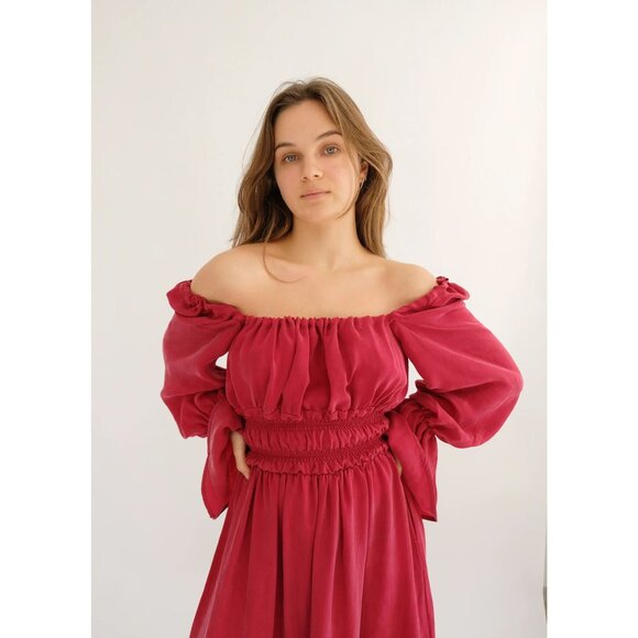 OhSevenDays Red Willa Long Sleeve Midi Dress Size Medium 41371 - Picture 2 of 13